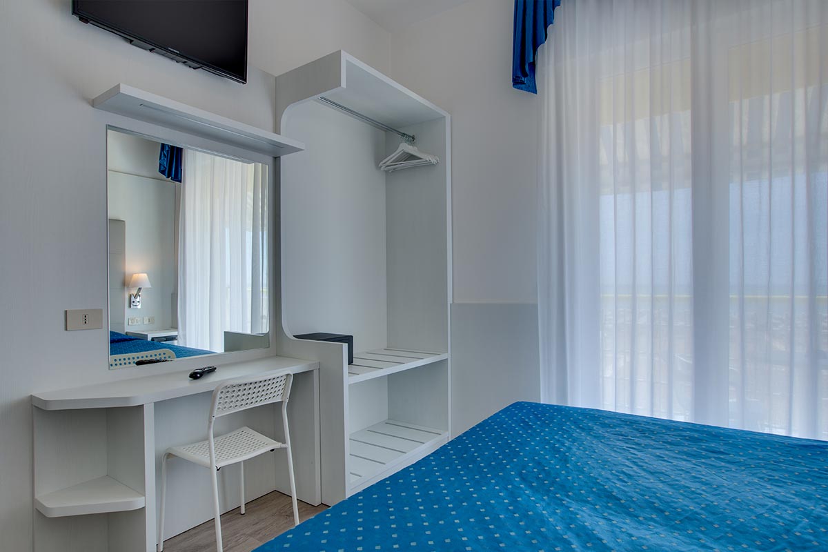 Mare living (PL)